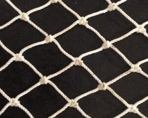 Bulk Nylon Netting; 1-1/2" mesh; 18 twine;  17' depth; Knotted